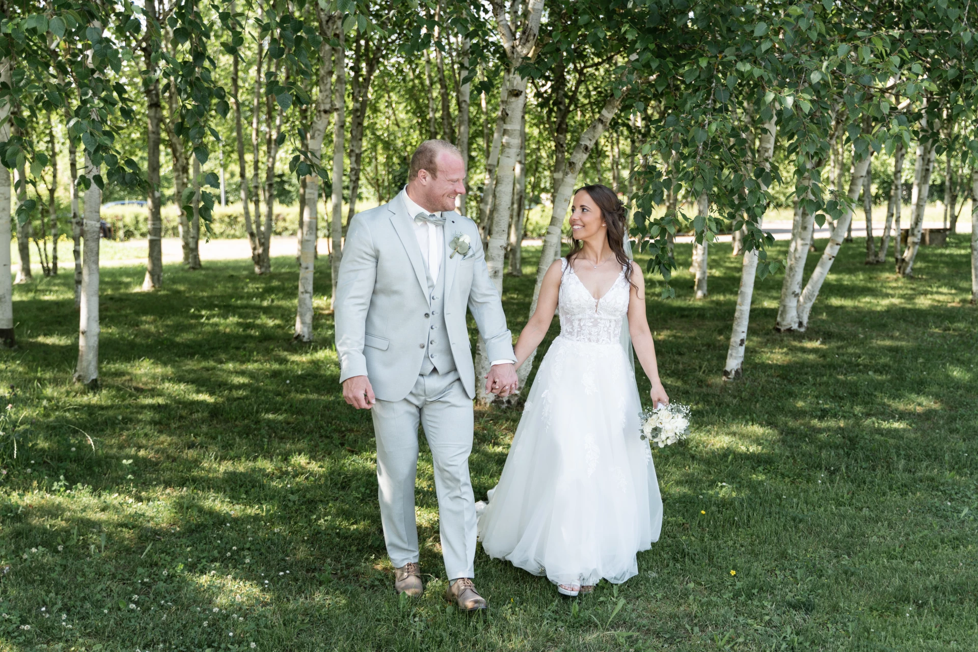 Romantisches Brautpaarshooting im Himmelsgarten Wetzgau