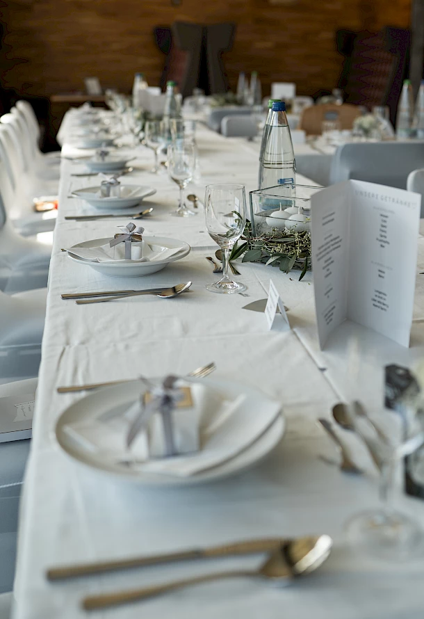 Liebevoll Dekorierter Brauttisch in der Feierlocation Baumhauer in Schwäbisch Gmünd